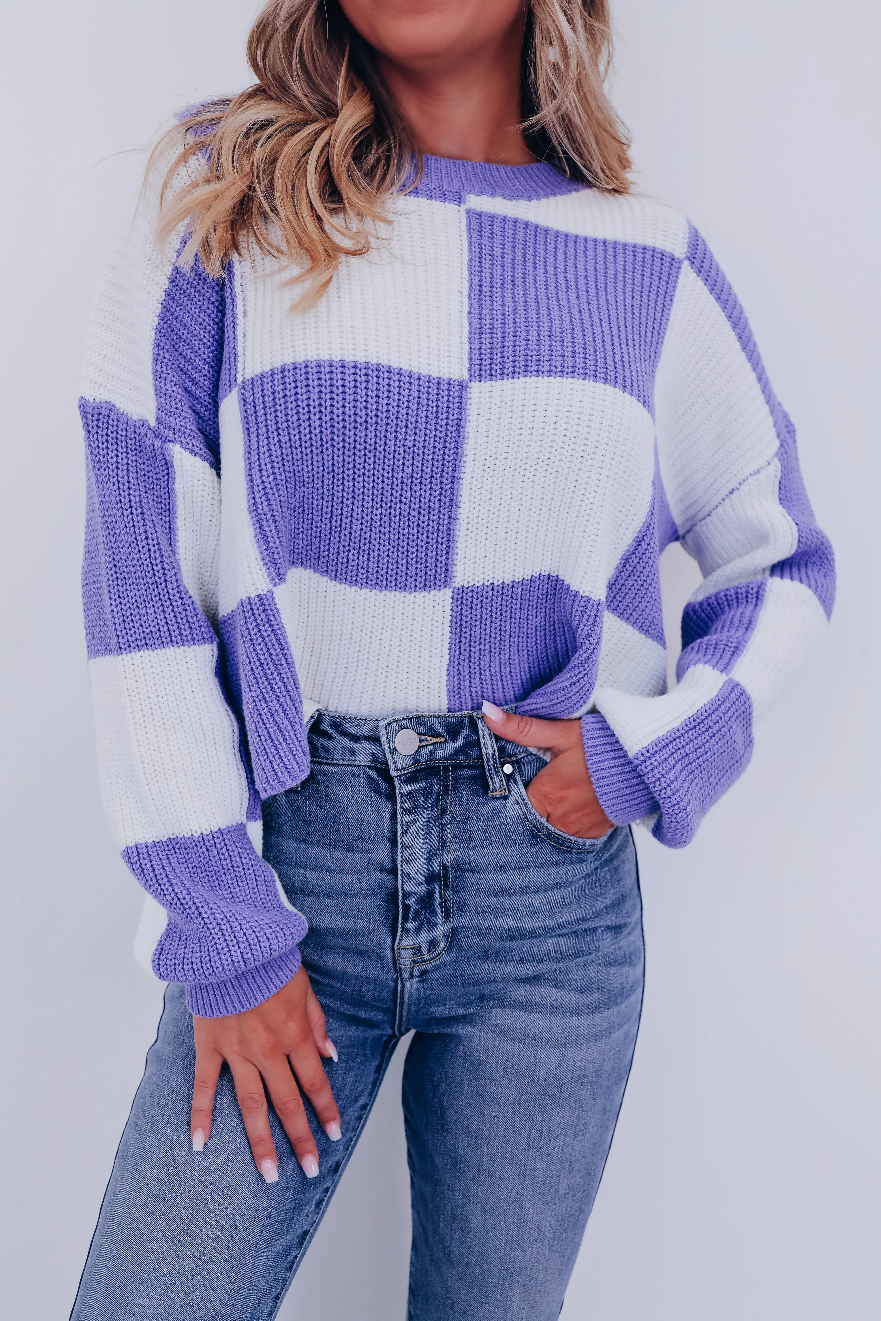 Charming Checkered Cropped Sweater - Lavender