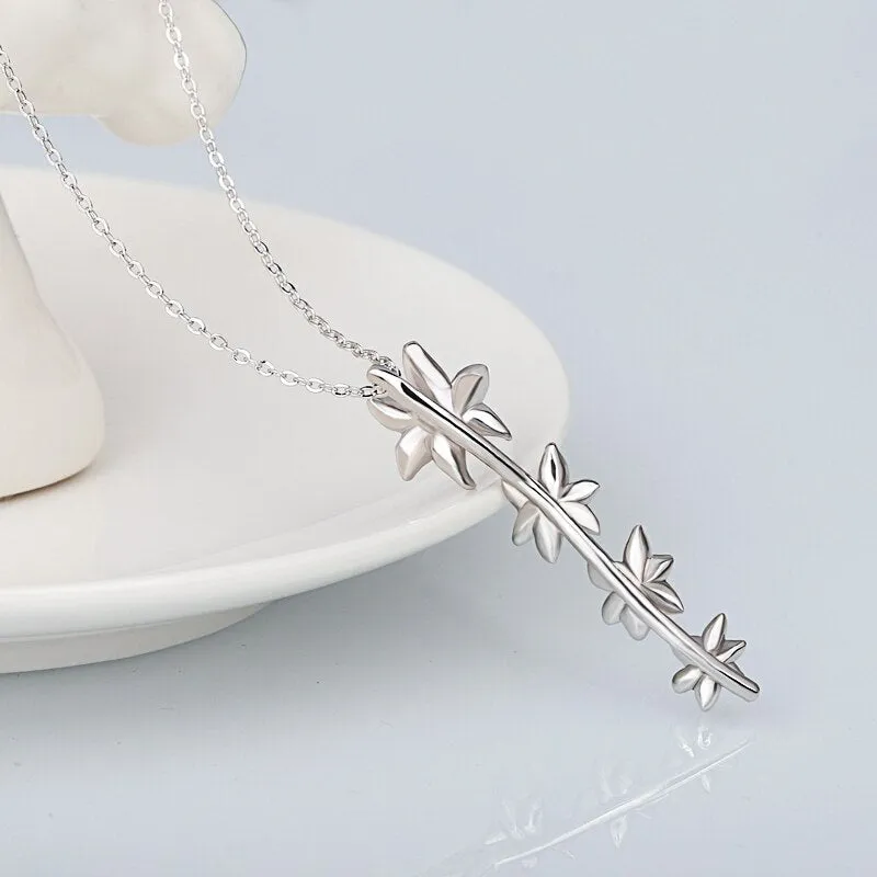 Elegant Gradient Flower Enamel Pendant Necklaces with Zircon in Silver Color