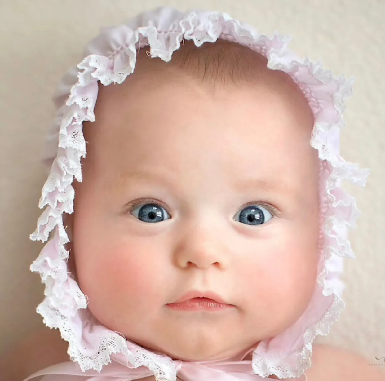 Girls Smocked Lace Bonnet, Ivory